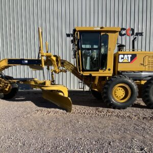 #2056 MOTONIVELADORA CATERPILLAR 12H 2004